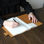 日本製　ガレリア GALLERIA ノートカバー B5サイズ 綴じ手帳カバー